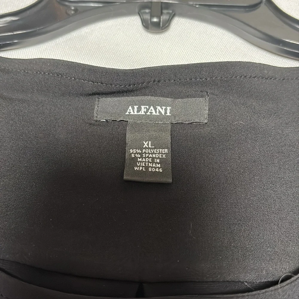 ALFANI Women’s Top, Excellent Condition. Size XL. - Picture 2 of 3